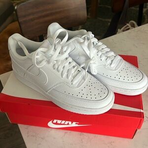 Nike Court Vision Low